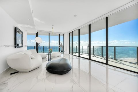 Condo in Pompano Beach, Florida, 4 bedrooms  № 1729460 - photo 9