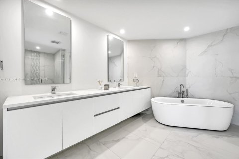Condo in Pompano Beach, Florida, 4 bedrooms  № 1729460 - photo 23
