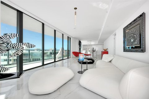 Condo in Pompano Beach, Florida, 4 bedrooms  № 1729460 - photo 14