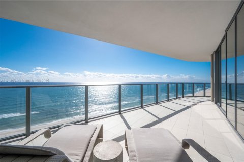 Condo in Pompano Beach, Florida, 4 bedrooms  № 1729460 - photo 19