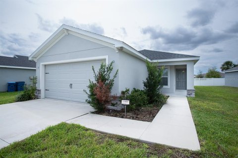 Villa ou maison à Haines City, Floride 3 chambres, 138.05 m2 № 2400484