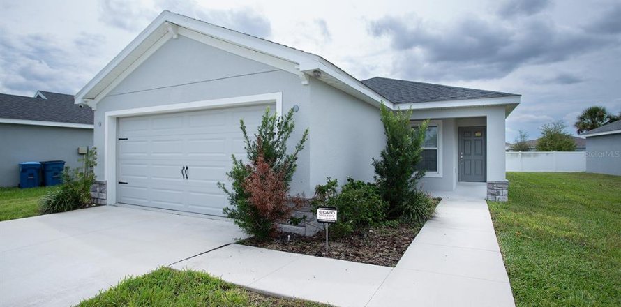 Villa ou maison à Haines City, Floride 3 chambres, 138.05 m2 № 2400484