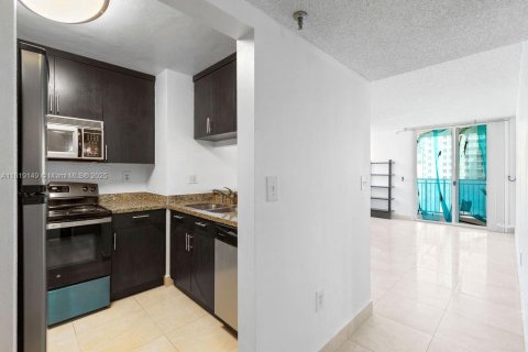 Copropriété à louer à Miami, Floride: 1 chambre, 55.09 m2 № 1943073 - photo 5