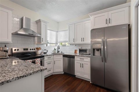 Copropriété à vendre à Ormond Beach, Floride: 2 chambres, 120.77 m2 № 1847161 - photo 2