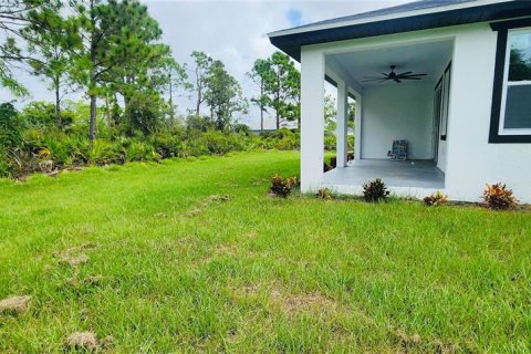 Villa ou maison à vendre à Port Charlotte, Floride: 3 chambres, 206.15 m2 № 2330792 - photo 5