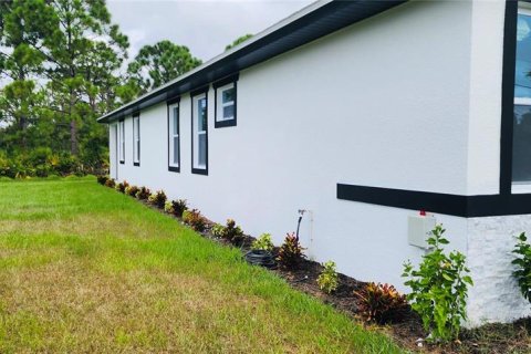 Villa ou maison à vendre à Port Charlotte, Floride: 3 chambres, 206.15 m2 № 2330792 - photo 8