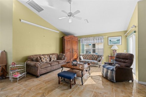 Villa ou maison à vendre à Floral City, Floride: 2 chambres, 137.68 m2 № 1745069 - photo 5