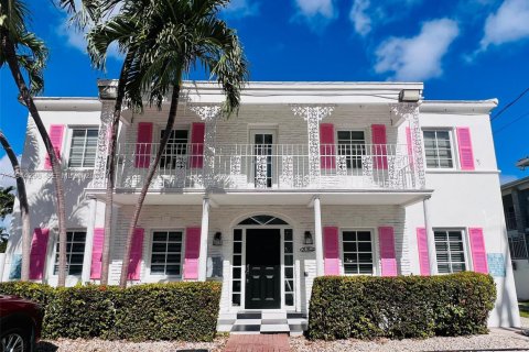 Apartment in Miami Beach, Florida 1 bedroom, 288.93 sq.m. № 2000726