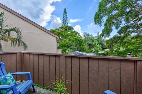 Condo in Sarasota, Florida, 3 bedrooms № 2393628 - photo 10