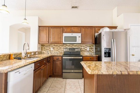 Casa en alquiler en Orlando, Florida, 3 dormitorios, 167.41 m2 № 1915584 - foto 3