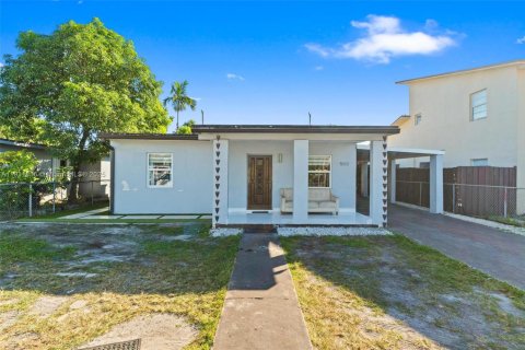 Casa en Hialeah, Florida 4 dormitorios, 148.09 m2 № 2016752