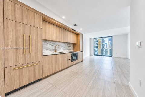 Copropriété à louer à Miami, Floride: 2 chambres, 114.73 m2 № 2431428 - photo 2