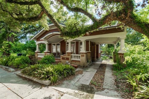 House in Tampa, Florida 3 bedrooms, 136.19 sq.m. № 1882826 - photo 7