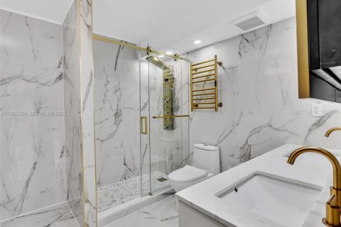 Condominio en venta en Sunny Isles Beach, Florida, 2 dormitorios, 144.18 m2 № 1984403 - foto 25