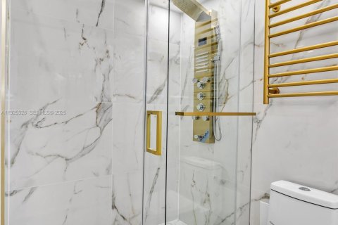 Condominio en venta en Sunny Isles Beach, Florida, 2 dormitorios, 144.18 m2 № 1984403 - foto 27