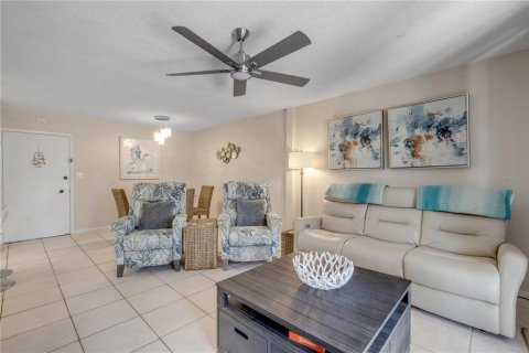 Condominio en venta en New Smyrna Beach, Florida, 2 dormitorios, 77.85 m2 № 2101896 - foto 14
