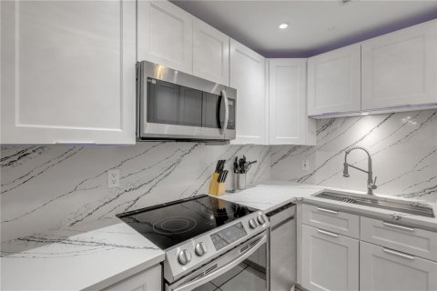 Condominio en venta en New Smyrna Beach, Florida, 2 dormitorios, 77.85 m2 № 2101896 - foto 11