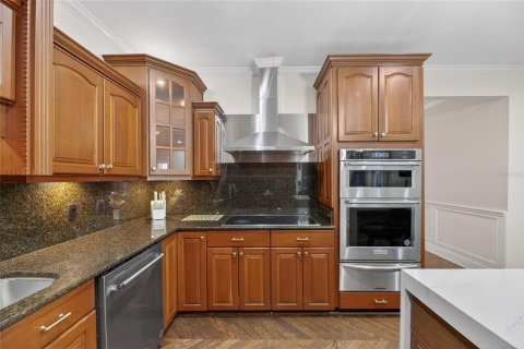 House in Plant City, Florida 4 bedrooms, 487.18 sq.m. № 2093876 - photo 19
