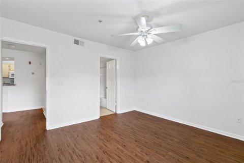 Condo in Orlando, Florida, 1 bedroom № 2094186 - photo 11