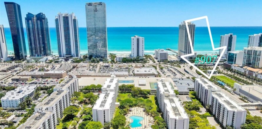 Condo à Sunny Isles Beach, Floride, 1 chambre  № 1776490