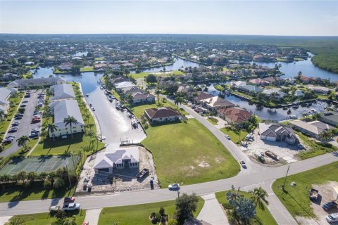 Terreno en venta en Punta Gorda, Florida № 1812972 - foto 5