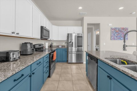 Casa en alquiler en Kissimmee, Florida, 4 dormitorios, 228.82 m2 № 1746953 - foto 22