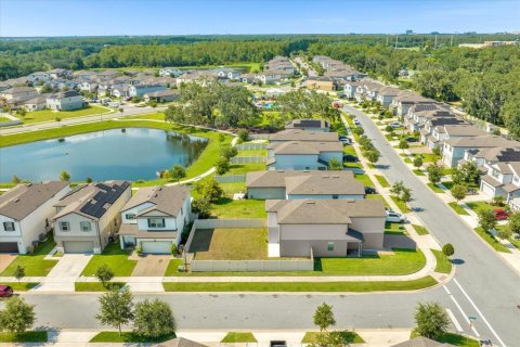 Casa en alquiler en Kissimmee, Florida, 4 dormitorios, 228.82 m2 № 1746953 - foto 4