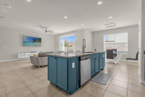 Casa en alquiler en Kissimmee, Florida, 4 dormitorios, 228.82 m2 № 1746953 - foto 23