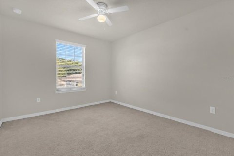 Casa en alquiler en Kissimmee, Florida, 4 dormitorios, 228.82 m2 № 1746953 - foto 9