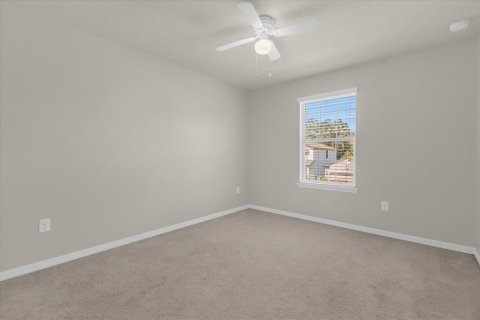 Casa en alquiler en Kissimmee, Florida, 4 dormitorios, 228.82 m2 № 1746953 - foto 6