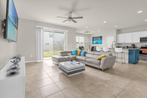 Casa en alquiler en Kissimmee, Florida, 4 dormitorios, 228.82 m2 № 1746953 - foto 27