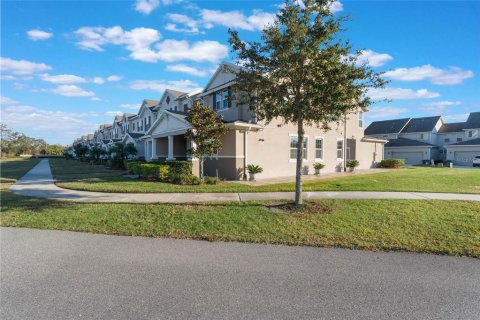 Townhouse in Windermere, Florida 3 bedrooms, 198.72 sq.m. № 1542885 - photo 3