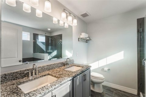 Townhouse in Windermere, Florida 3 bedrooms, 198.72 sq.m. № 1542885 - photo 22