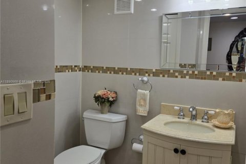 Copropriété à louer à Weston, Floride: 2 chambres, 114.73 m2 № 1945653 - photo 10
