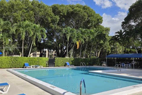 Copropriété à louer à Weston, Floride: 2 chambres, 114.73 m2 № 1945653 - photo 2