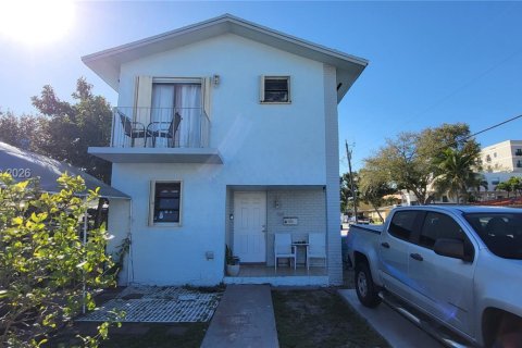 Propiedad comercial en venta en Miami, Florida, 184.88 m2 № 2030919 - foto 4