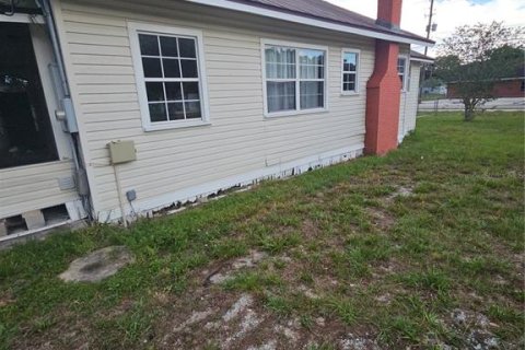 Villa ou maison à vendre à Auburndale, Floride: 2 chambres, 81.75 m2 № 2101955 - photo 5