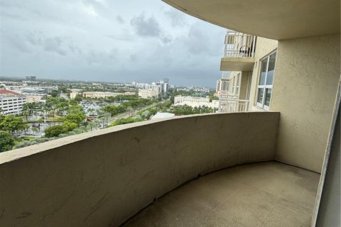 Condo in Aventura, Florida, 1 bedroom  № 1821789 - photo 11