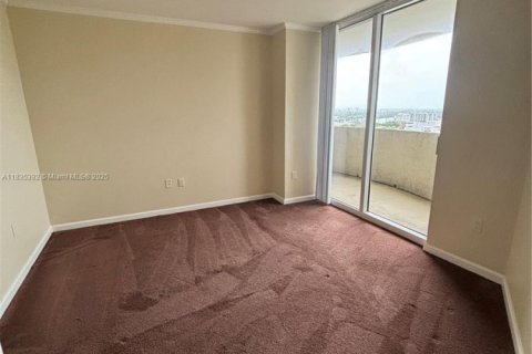 Condo in Aventura, Florida, 1 bedroom  № 1821789 - photo 13