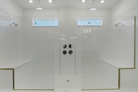 House in ANGELINE in Land O' Lakes, Florida 4 bedrooms, 287.9 sq.m. № 2152139 - photo 30