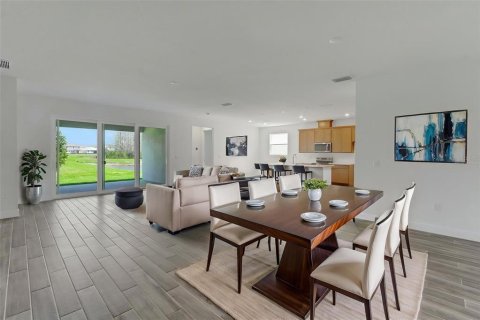 House in ANGELINE in Land O' Lakes, Florida 4 bedrooms, 287.9 sq.m. № 2152139 - photo 15