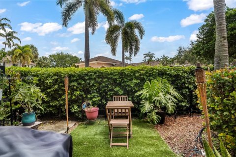 Condominio en venta en Pembroke Pines, Florida, 2 dormitorios, 75.72 m2 № 1819893 - foto 16