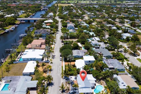 Casa en venta en West Palm Beach, Florida, 3 dormitorios, 107.58 m2 № 1171398 - foto 1