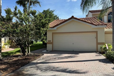 Casa en alquiler en Pompano Beach, Florida, 3 dormitorios, 182.18 m2 № 1993925 - foto 25