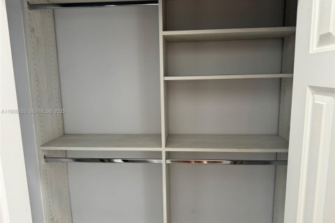 Casa en alquiler en Pompano Beach, Florida, 3 dormitorios, 182.18 m2 № 1993925 - foto 21