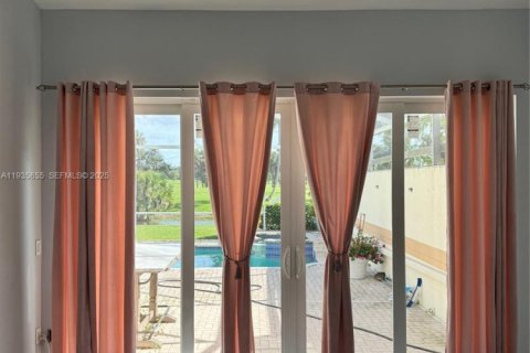 Casa en alquiler en Pompano Beach, Florida, 3 dormitorios, 182.18 m2 № 1993925 - foto 18