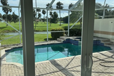 Casa en alquiler en Pompano Beach, Florida, 3 dormitorios, 182.18 m2 № 1993925 - foto 23