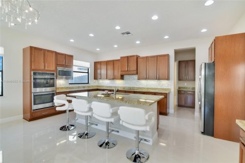 Купить виллу или дом в Бока-Ратон, Флорида 5 спален, 371.14м2, № 2021755 - фото 3