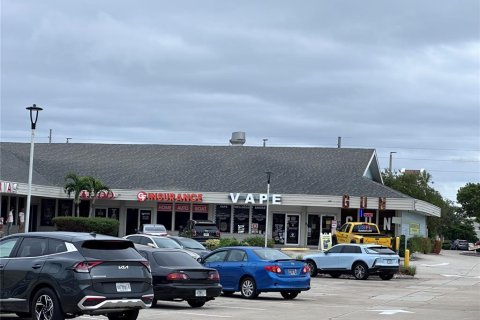 Propiedad comercial en alquiler en Englewood, Florida, 1672.24 m2 № 1769214 - foto 4