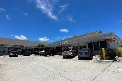 Propiedad comercial en alquiler en Englewood, Florida, 1672.24 m2 № 1769214 - foto 6